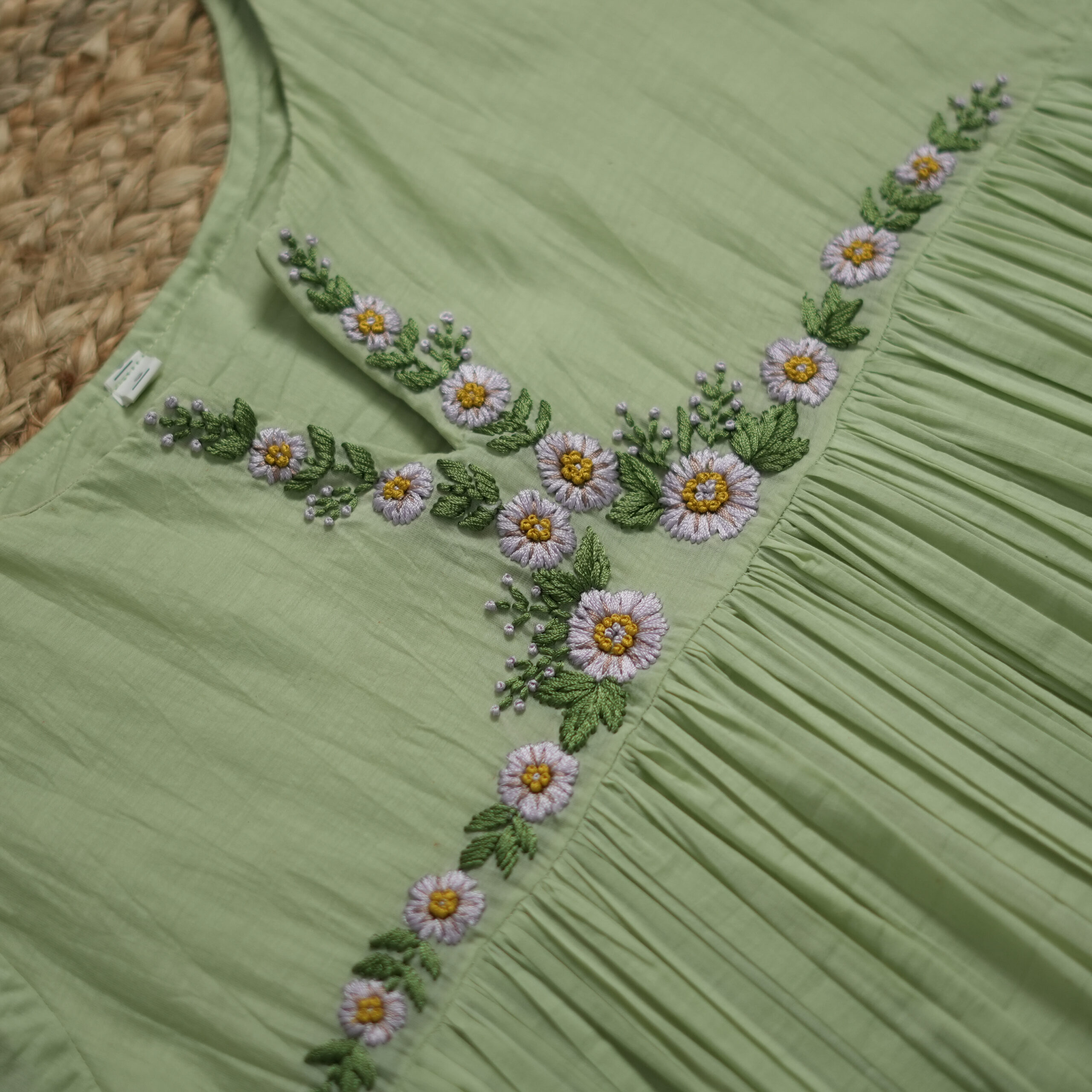 hand embroidered chanderi kurthi hc001 hand embroidered chanderi kurthi hc001